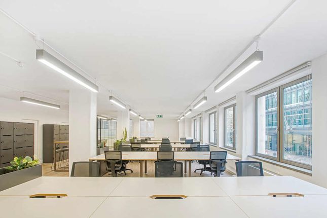 Office to let in New Penderel House, 283-288 High Holborn, London