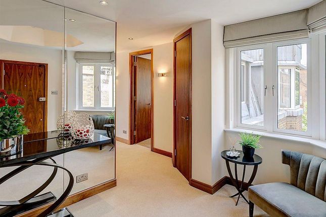 Flat to rent in 9 Holbein Place, South Kensington, London