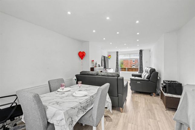 6, Chediston Vale, Nottingham photo 3