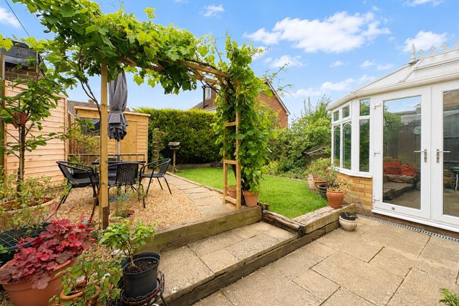1, Victoria Avenue, Burgess Hill photo 2