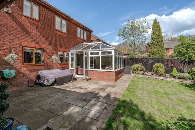 36 Royton Drive, Chorley photo 4