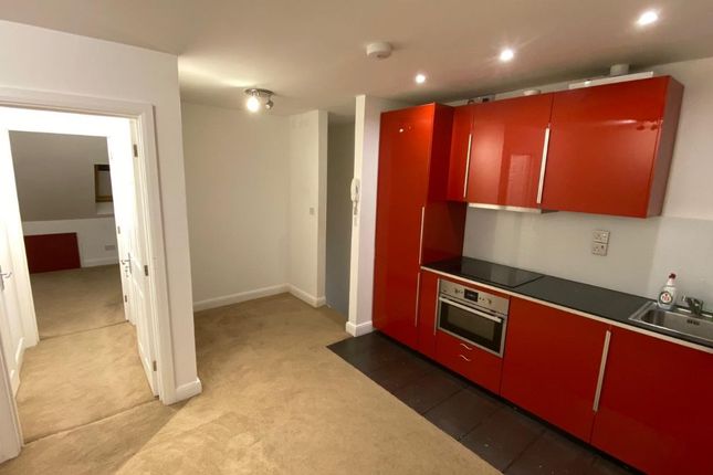 Flat for sale in Fallow Court Avenue, North Finchley