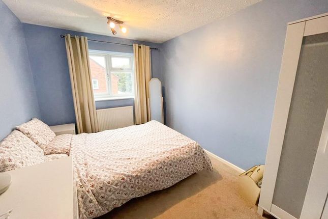 15, Colindale Gardens, Nottingham photo 5