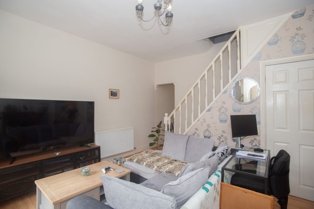 11, Knowsley Grove, Bolton photo 3