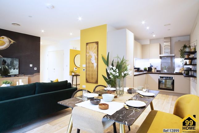 Flat for sale in Sutherland Boulevard, Surbiton, County