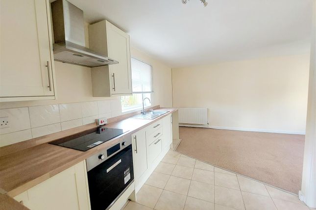 7, Ashley Court, Swansea photo 3