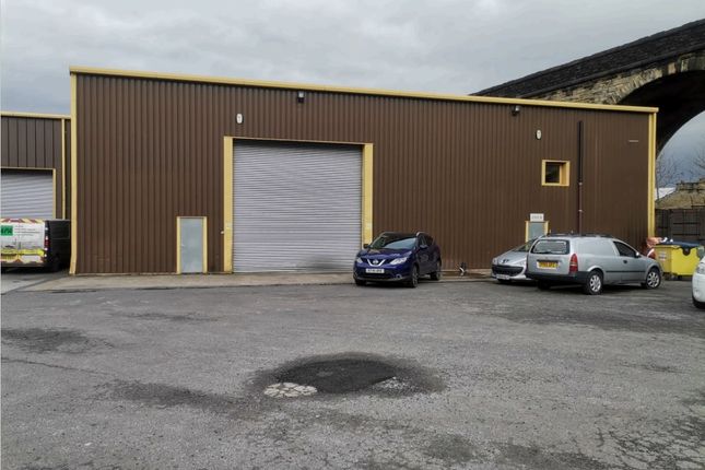 Thumbnail Warehouse to let in Stainland Road, Greetland