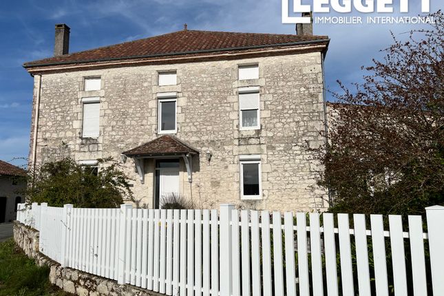 Thumbnail Villa for sale in Prayssas, Lot-Et-Garonne, Nouvelle-Aquitaine