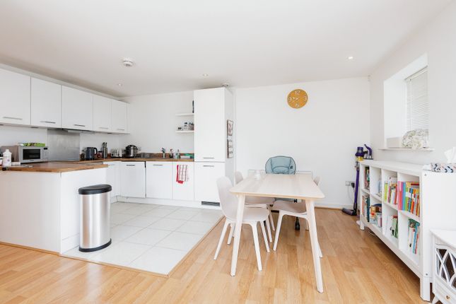 Flat for sale in Westwood Drive, Canterbury, Kent
