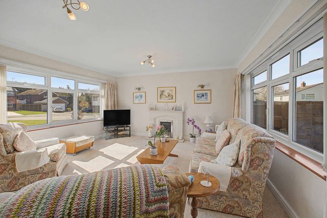 5 Fernlea, Altrincham photo 3