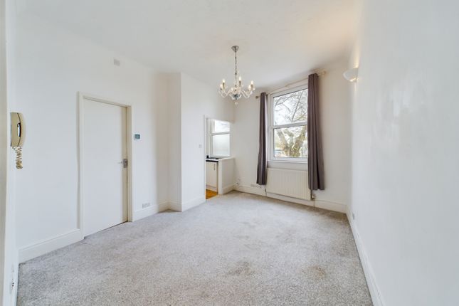 Thumbnail Flat to rent in The Stables, Queens Road