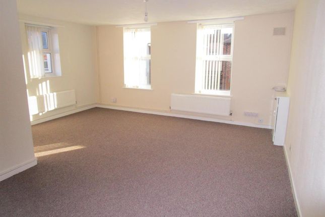 2, Kitchener Road, Great Yarmouth photo 2