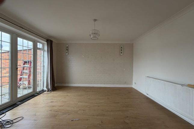 12, Letchworth Garden City photo 3