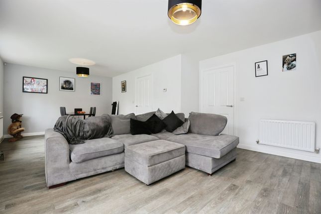 12, Larbourne Park Road, Northampton photo 2