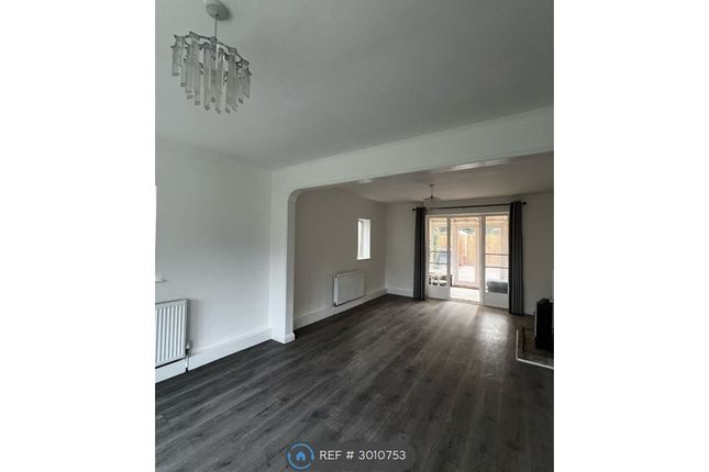 New Road, High Wycombe photo 5