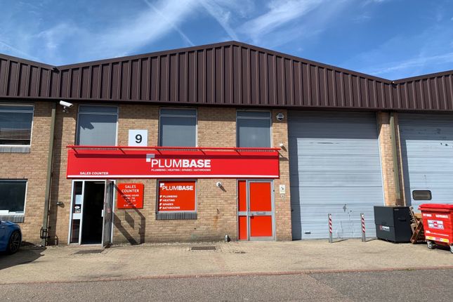 Thumbnail Warehouse to let in Unit 9 Robert Cort Industrial Estate, Britten Road, Reading