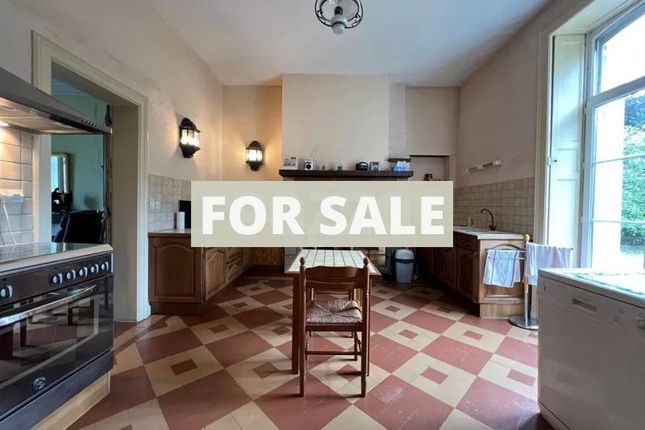 Country house for sale in Louvigne-Du-Desert, Bretagne, 35420, France