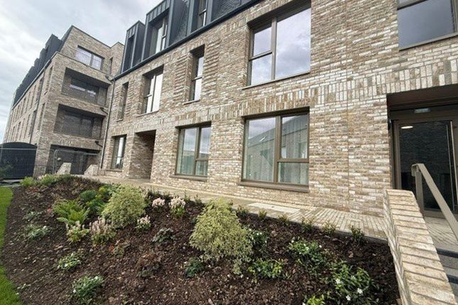 2-bed flat on Bell Brae, St Andrews, Fife, St Andrews, £2,400/mo