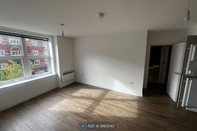 Ashford House Woodside Park, Rugby photo 4