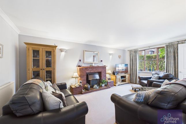 27, Gwyndy Road, Undy photo 3