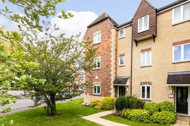 Flat for sale in Willow Brook, Abingdon