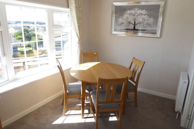 60, Tudor Rose Park, South Coast Road, Peacehaven photo 5
