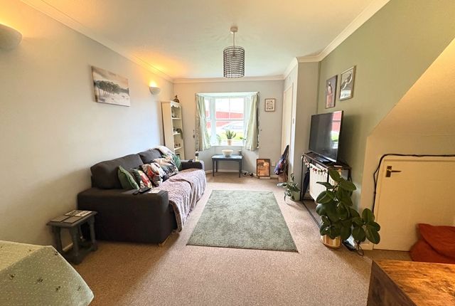 24, Barnes Close Devon, Honiton photo 3