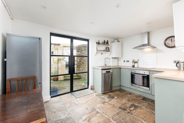 3 & 3a, Silver Street, Bradford-on-Avon photo 3