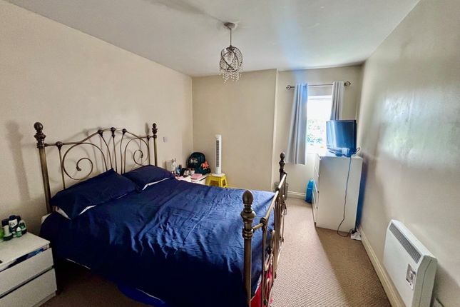 Apt 8, Middlesbrough photo 4