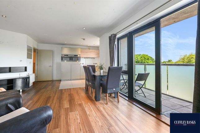 1-bed flat on 17, Williams Way, Middlesex, £279,950