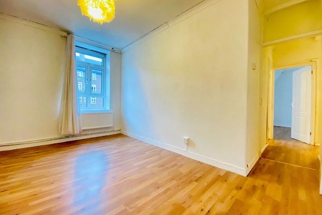 Flat to rent in Homerton Road, London