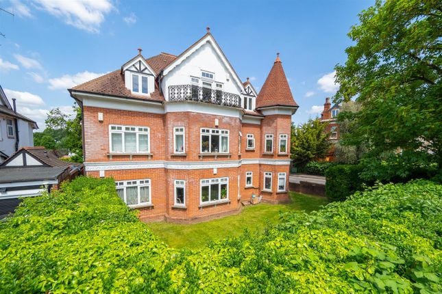 Thumbnail Flat for sale in Landseer Road, Sutton