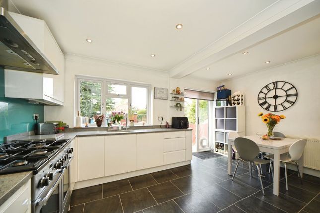70, Gillmans Road, Orpington photo 3