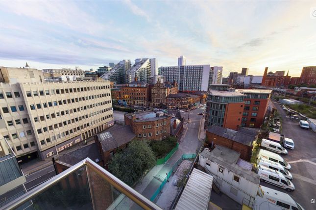 Thumbnail Flat for sale in Exchange Point, Embankment West, New Kings Head Yard, Salford