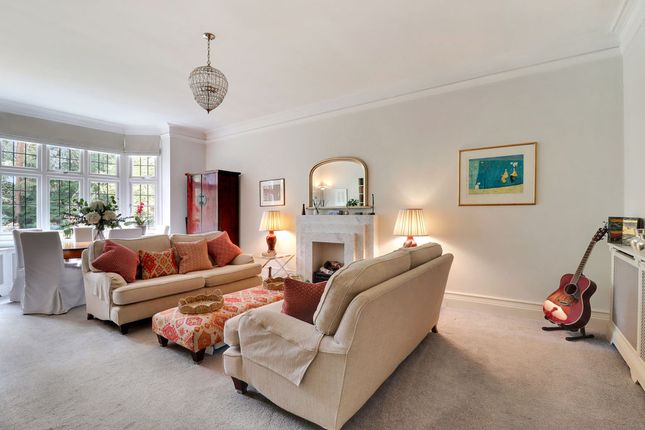 Flat 2 Friary Hall, Friary Road, South Ascot photo 2