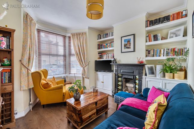 45, Wood Street, Mitcham photo 2