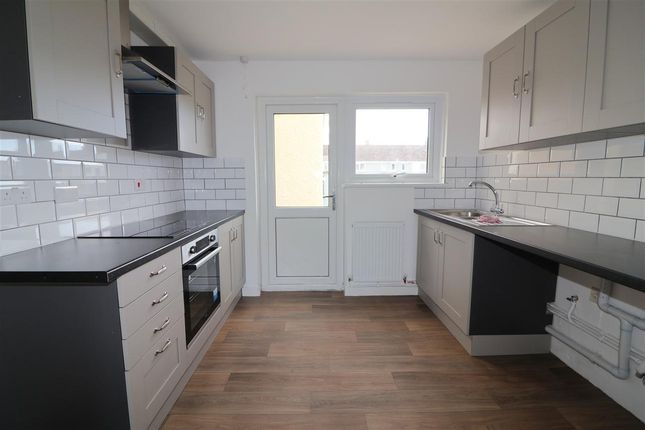 9, Nubian Avenue, Haverfordwest photo 4