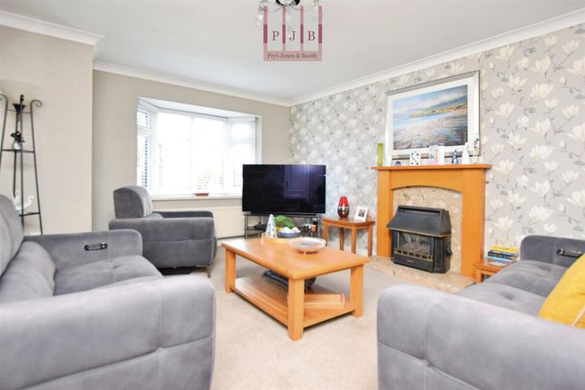 60, Clwyd Park, Rhyl photo 2