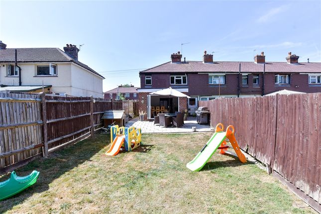 Oaktree Avenue, Maidstone photo 3