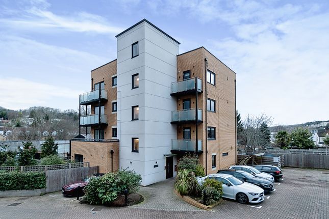 Thumbnail Flat for sale in 3 Whyteleafe Hill, Whyteleafe