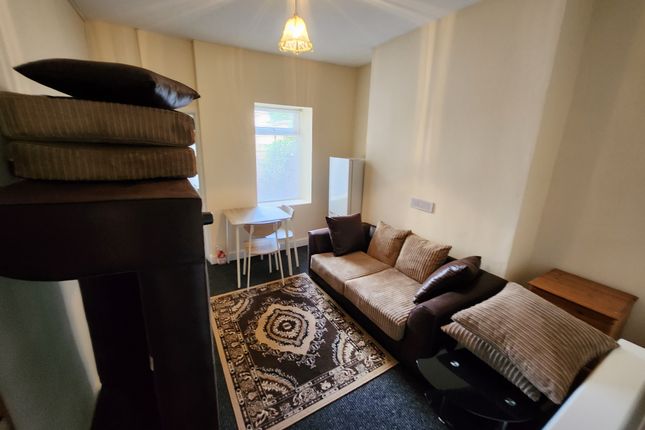 Flat to rent in Richard Street, Cardiff