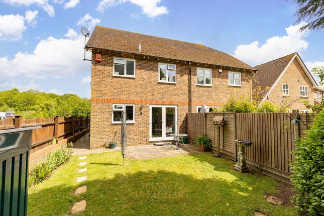 12 Bluebell Close, East Grinstead photo 2