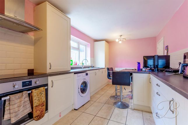 Semi-detached house for sale in Shelford Hill, Mansfield