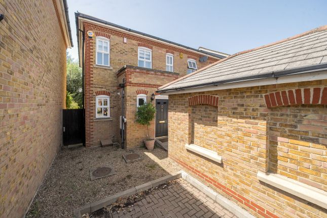 51, Lullingstone Lane, London photo 2