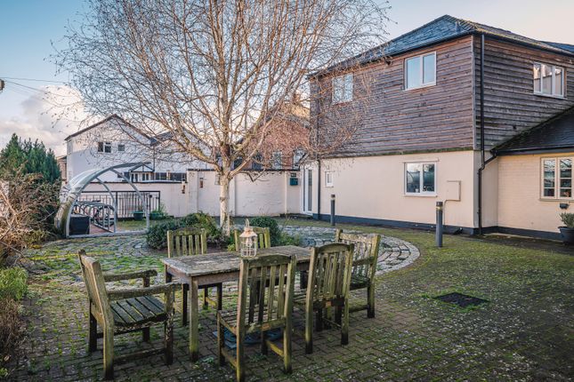 1 Swan House,, Edde Cross Street, Herefordshire photo 3