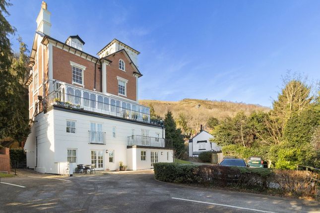 Thumbnail Flat for sale in St. Anns Road, Malvern