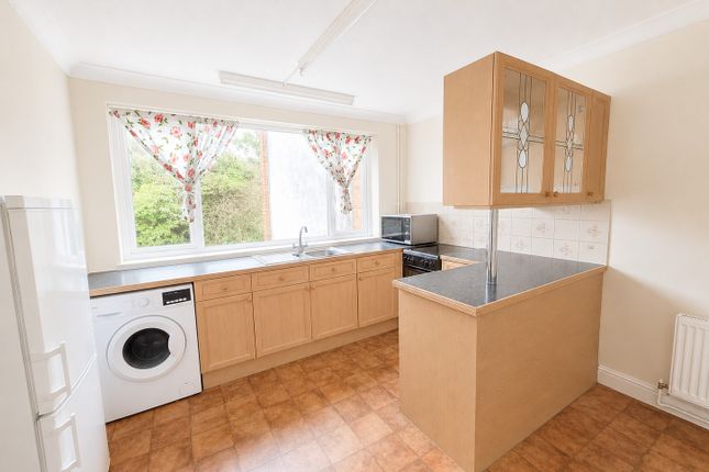 38, Wilton Avenue, SOUTHAMPTON photo 2