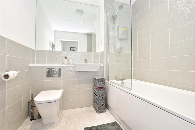 Flat for sale in Daffodil Crescent, Crawley, West Sussex