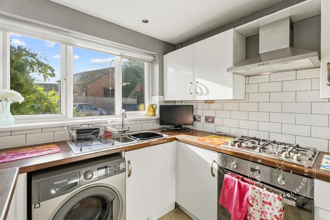 Cheriton Drive, Cardiff photo 3