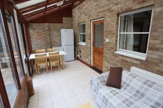Flat to rent in Titania Close, Colchester